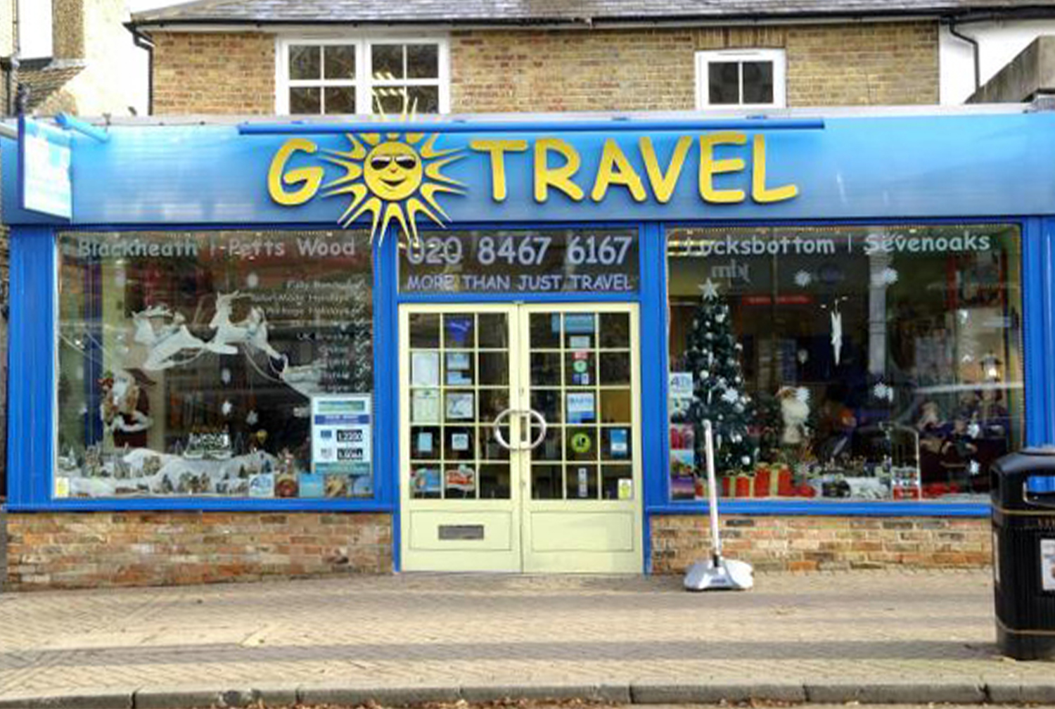 travel agency store design